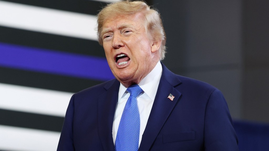 DONALD TRUMP