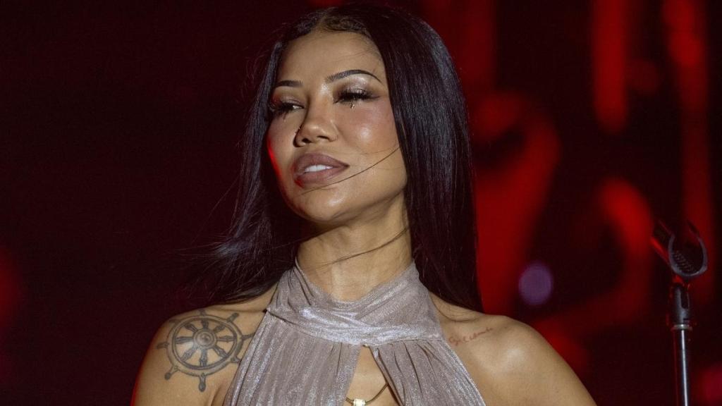 Jhené Aiko and Larry June Just Made Rumors Hard to Ignore