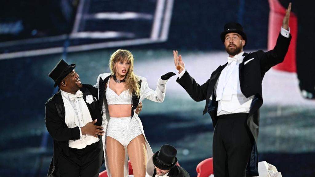 Travis Kelce's Huge Career Change Could Spell Trouble With Taylor Swift — Expert