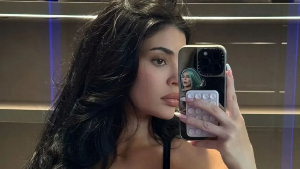 Kylie Jenner’s Dress Is So Tiny, It Looks Like a Top