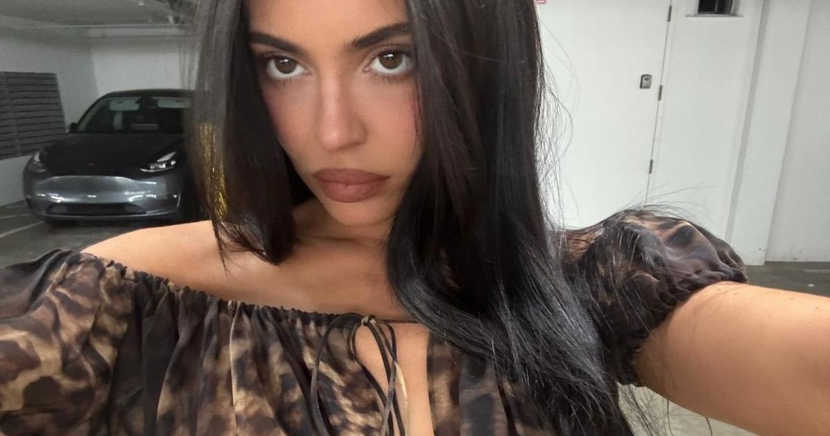 Kylie Jenner Fully Strips Down To Model KHY X Gia Borghini…