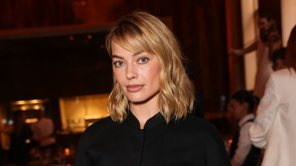 Margot Robbie's With Jean Skirt Comes With a Dangerously High Slit