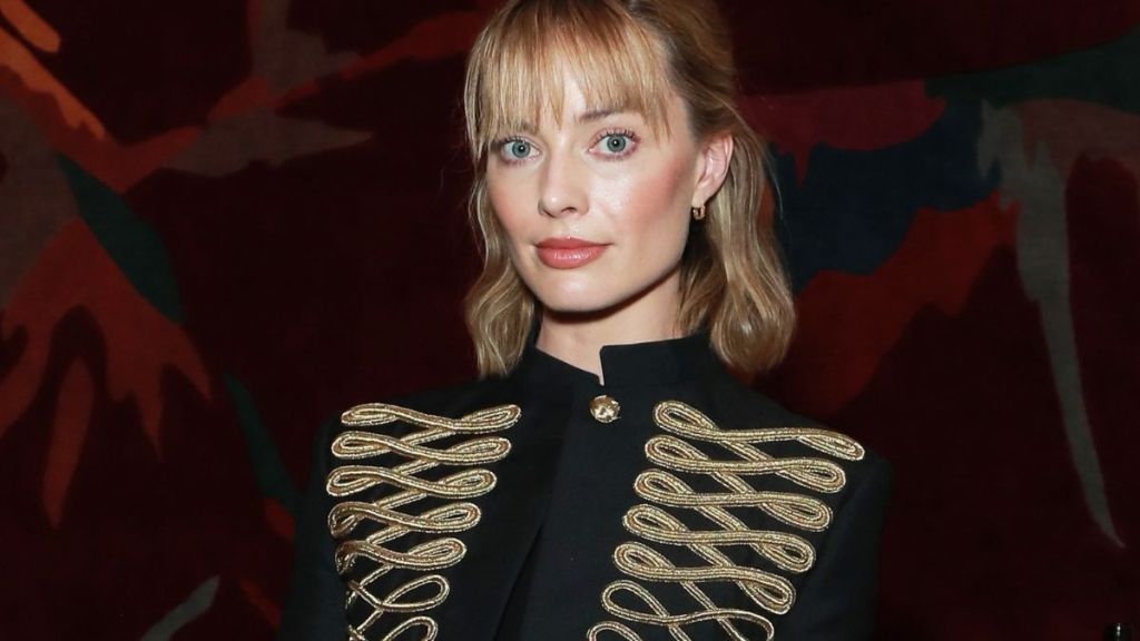 Margot Robbie Styles Low-Cut Corset Top With Slinky With Jean Skirt