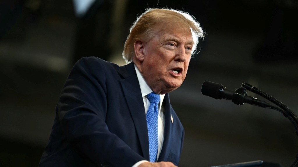 Donald Trump’s Iran War Is Colliding With His Midterm Reality — Poll