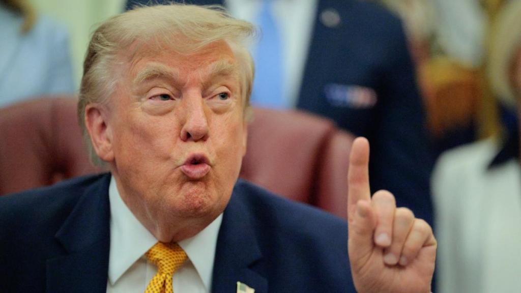 Donald Trump Calls MS NOW 'Terrible,' Then Tells Its Reporter to Stop Talking