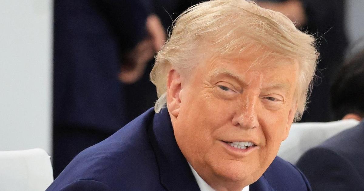 Donald Trump’s Latest AI Photo Puts Him in Washington & Lincoln’s Company