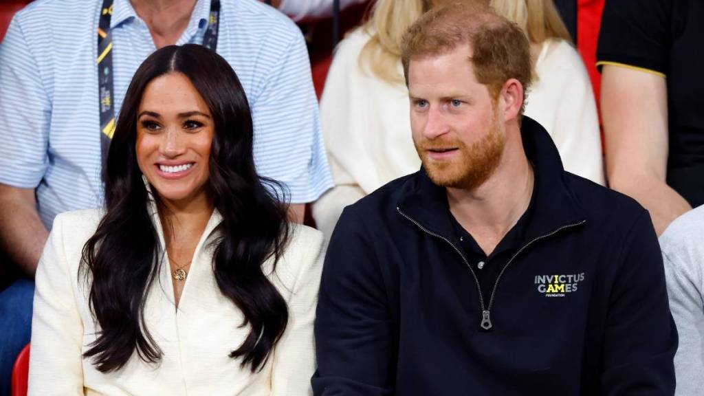 Palace Has a Plan for Prince Harry & Meghan Markle’s Return & It’s Simple — Source