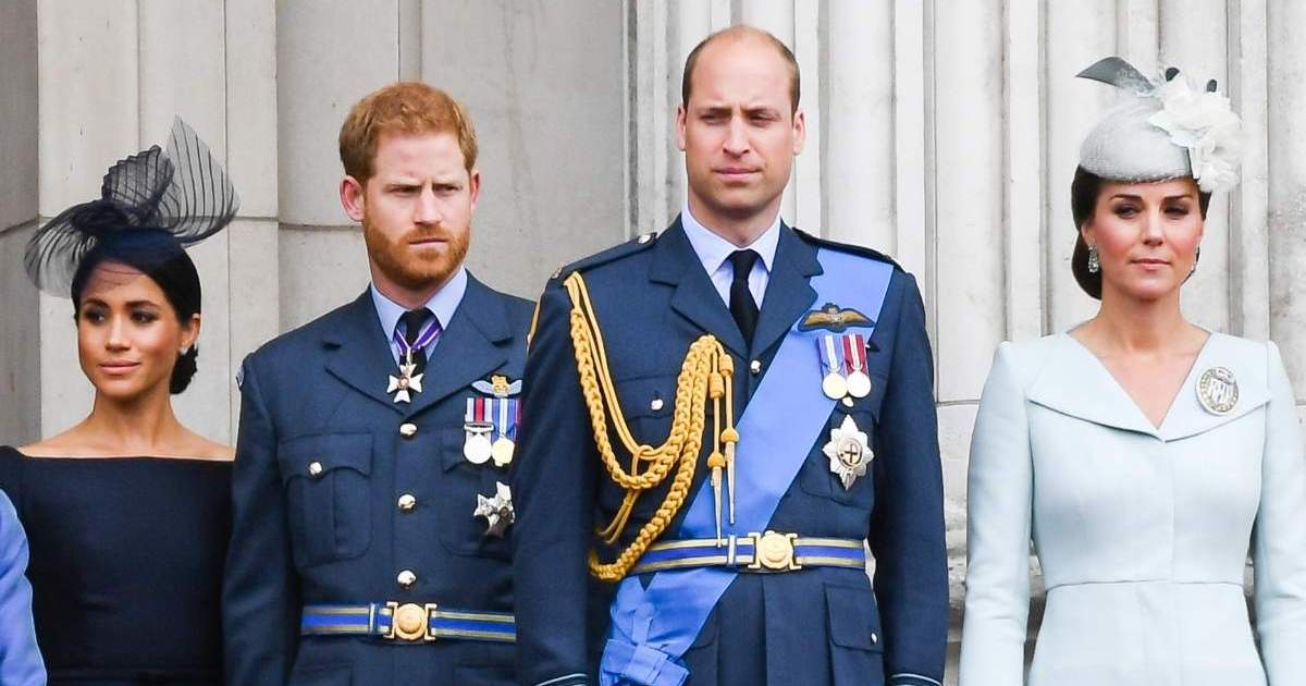 'Fuming' Prince William Holds Crisis Talks After Harry & Meghan Plan UK Move - Source