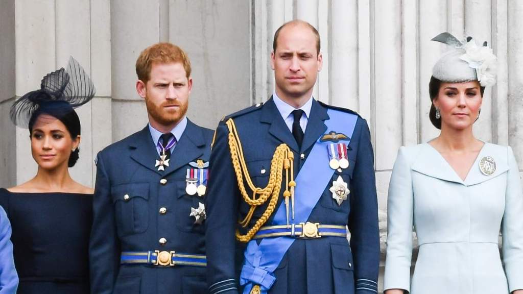 'Fuming' Prince William Holds Crisis Talks After Harry & Meghan Plan UK Move — Source