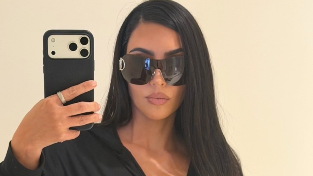 KIM KARDASHIAN