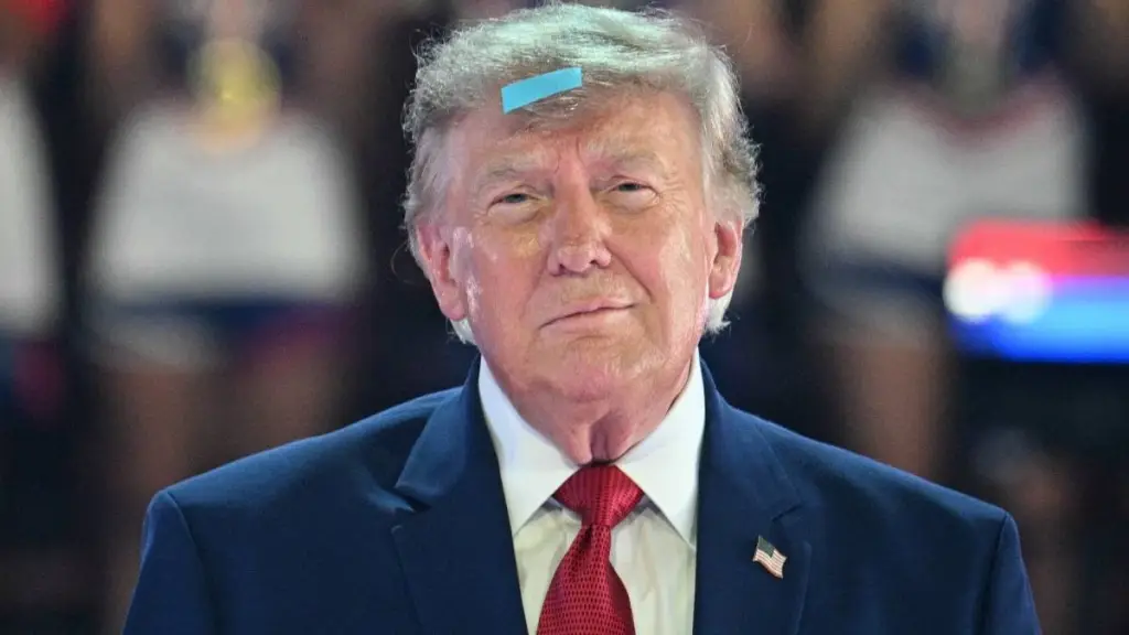 Iran Has Turned Donald Trump’s Secret Plane Switch Into a Bizarre Meme