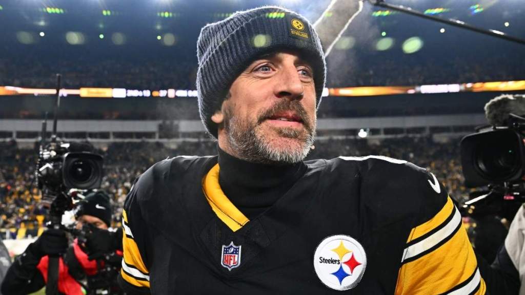 Aaron Rodgers Seemingly Reopens Family Feud With Subtle Shot at Brother Jordan