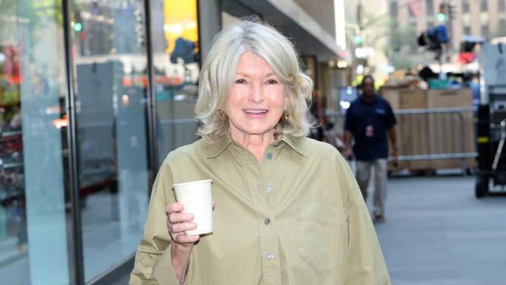 Martha Stewart Calls Ex-Husband Andy 'a Jerk' After Netflix Documentary