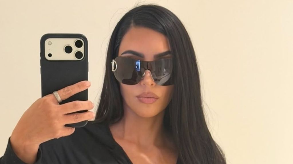 Kim Kardashian’s Plunging Gucci Dress Is Also Dangerously See-Through