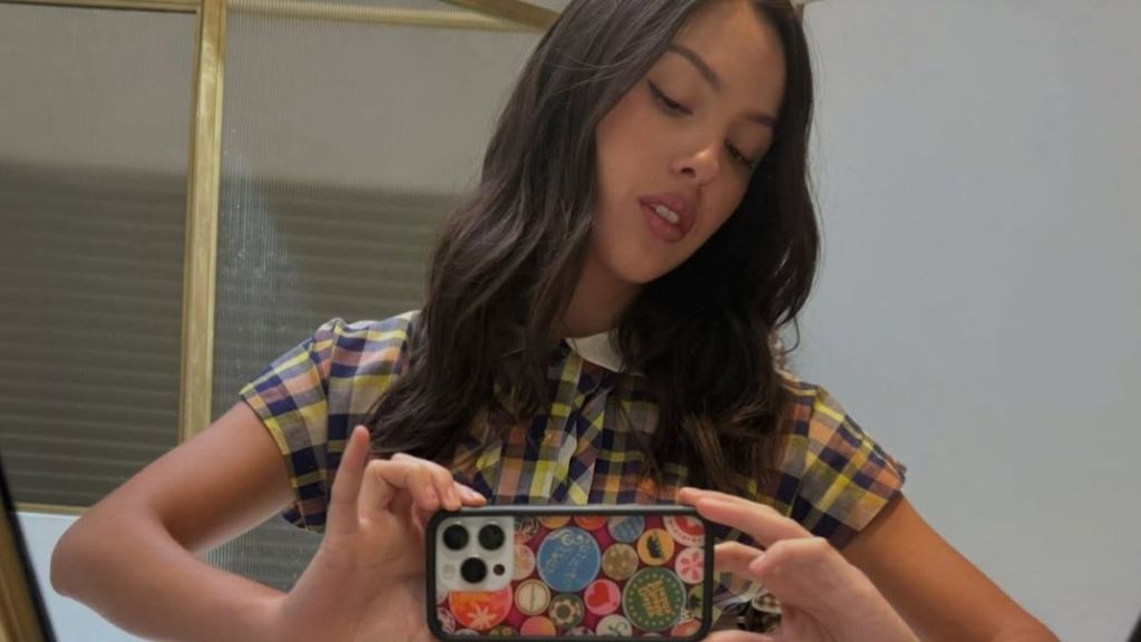 Olivia Rodrigo Elevates Plunging Micro Minidress With $365 Paloma Wool Bag