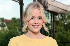Reese Witherspoon’s Daughter Drops Hollywood Mask to Share Therapist Dreams