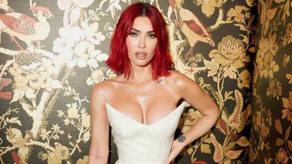 Megan Fox's Bandeau Top Is One Wrong Move Away From a Wardrobe Mishap
