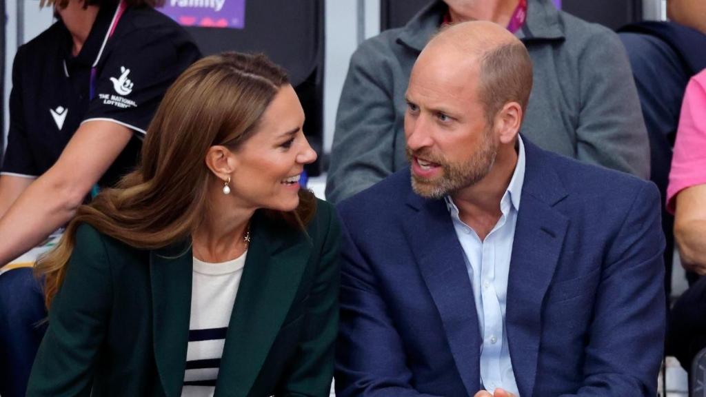 Prince William & Kate Middleton's Flight Rule Has a Surprising Catch — Crew