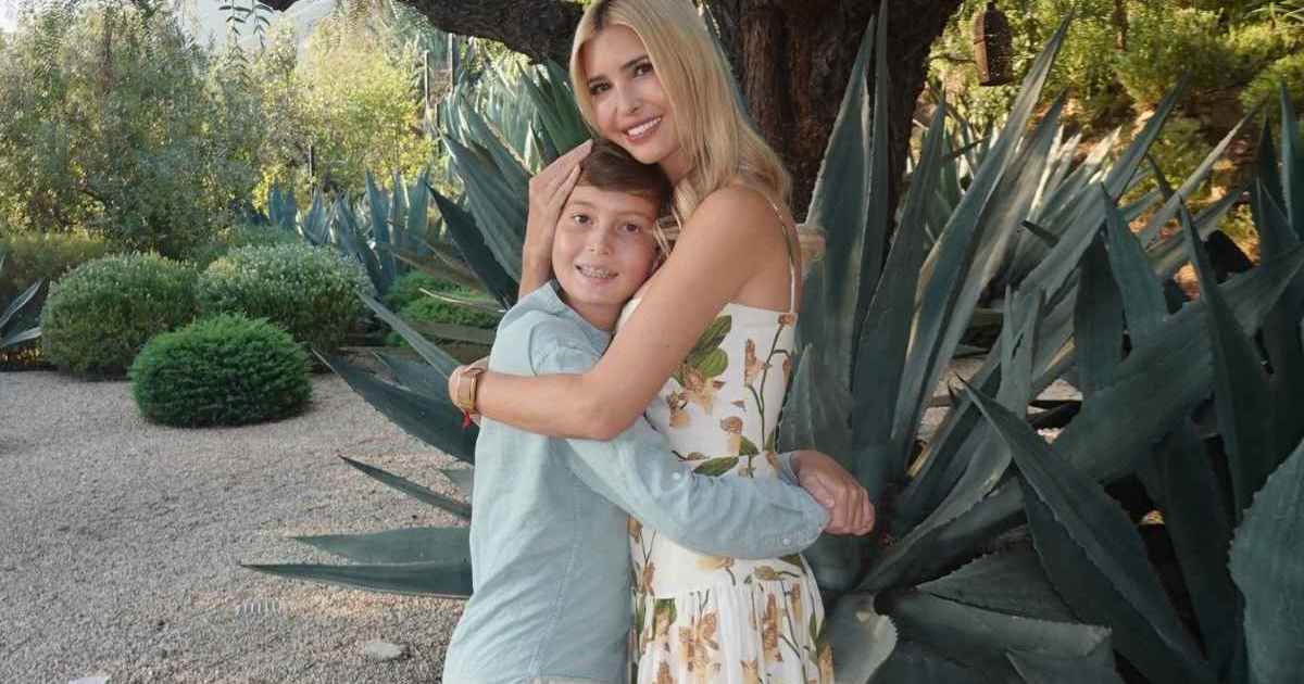 Ivanka Trump’s Agua Floral Dress Barely Hangs on by Just 2&hellip;