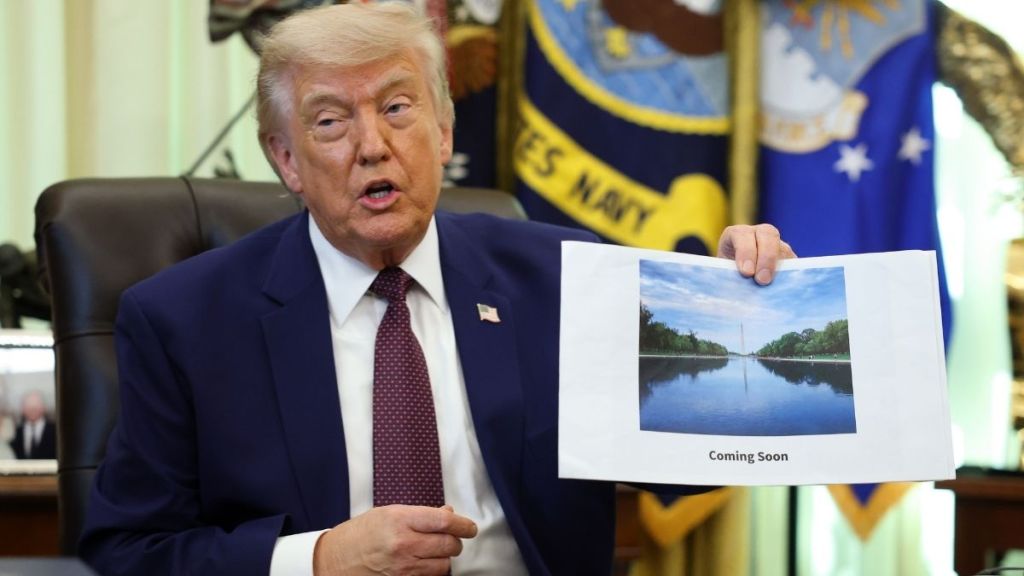 Donald Trump's Reflecting Pool Crusade Just Took Another Turn