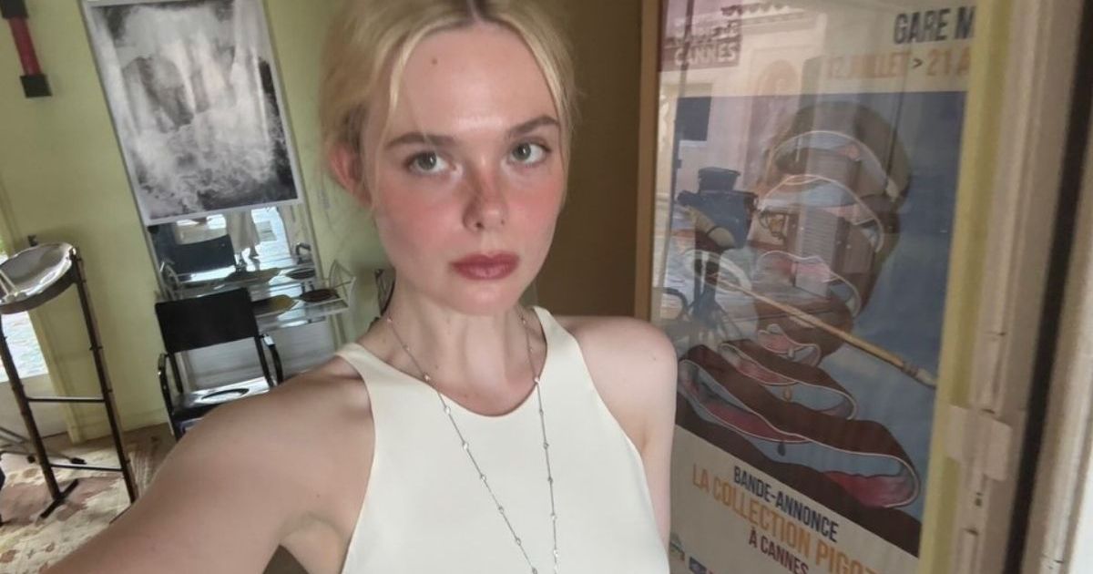 Elle Fanning’s Plunging Marchesa Dress Dips Ridiculously&hellip;