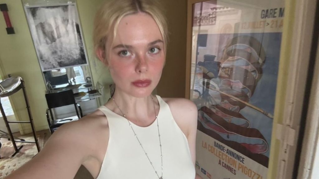 Elle Fanning's Plunging Marchesa Dress Dips Ridiculously Low for EW