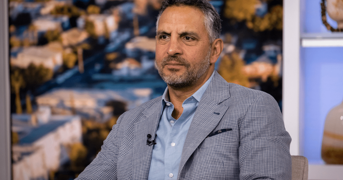 Umansky Ponders Mayoral Bid with Eyes on City Hall