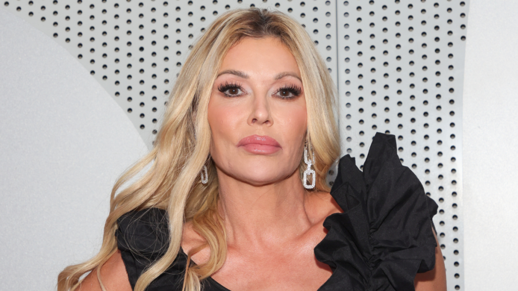 RHOBH Alum Admits She’s a ‘Hypocrite’ After Wading Into Kim Zolciak Drama