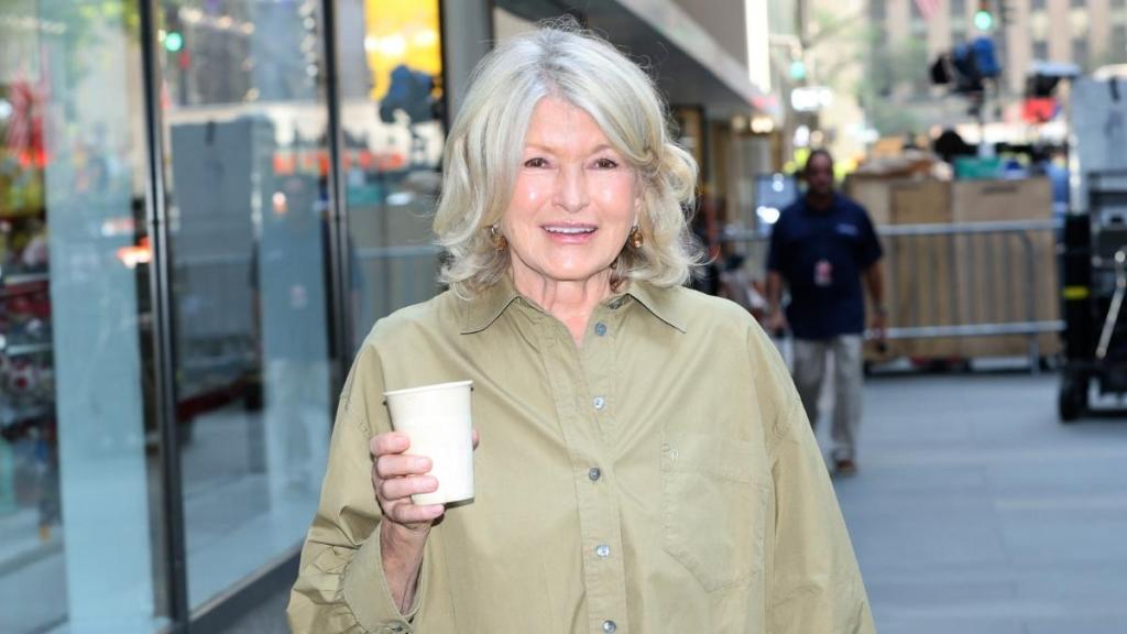 Martha Stewart Ditches Her Signature Look for Shocking New Pink Hair