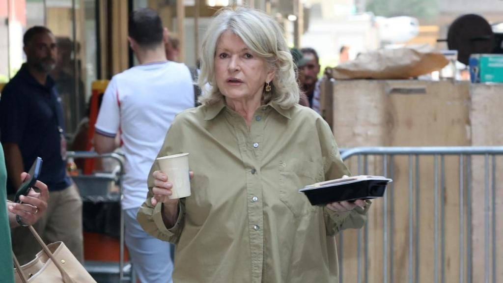 Martha Stewart Shares Her Brutal Take on Meghan Markle's Lifestyle Reinvention