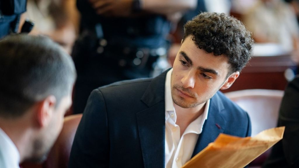 Luigi Mangione Pushes for Live Broadcast of High-Profile Trial