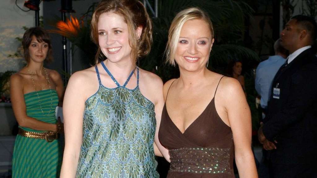 ‘The Office’ Star Jenna Fischer Supports Lucy Davis After Cancer Diagnosis