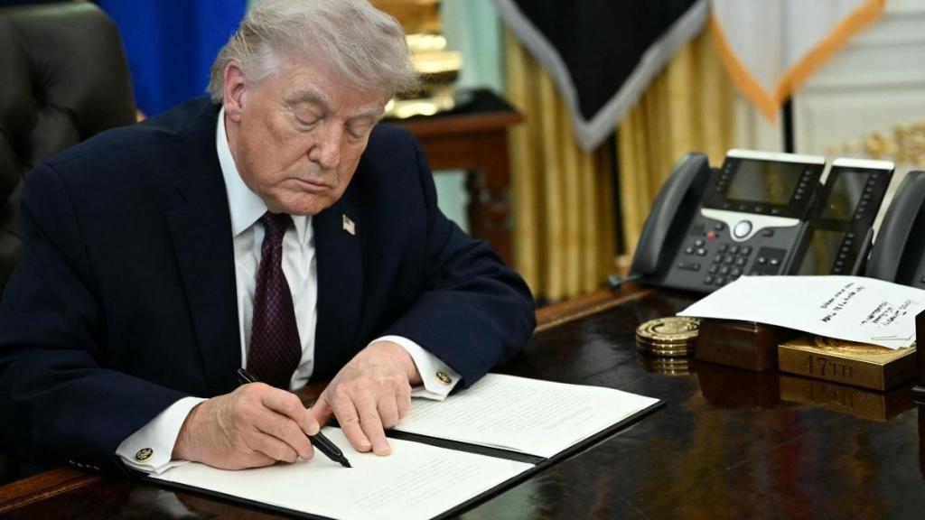Donald Trump’s Supreme Court Mail-Voting Fight Has Suddenly Become More Urgent