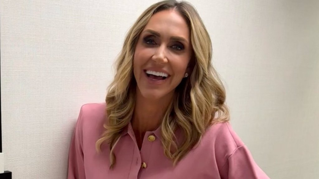 Donald Trump’s Daughter in Law Lara Gives Fox News Host an Unexpected Face Full of Pie
