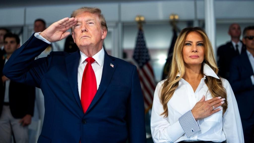 Donald Trump & Melania’s Body Language at IndyCar Says a Lot About Their Relationship — Expert