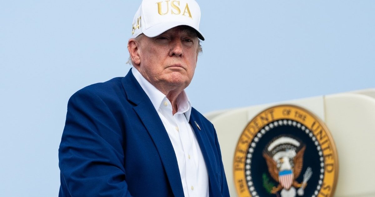 Donald Trump's Least-Favorite Journalist Just Aired a Video of Him Escaping in Catering Truck