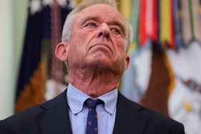 RFK Jr.’s Phone Interrupts Serious Speech With a Perfectly Timed ‘Quack’
