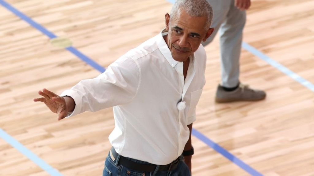 Barack Obama Called Donald Trump 'Idiot' & His Son 'F**king Moron', Fauci's Diary Reveals