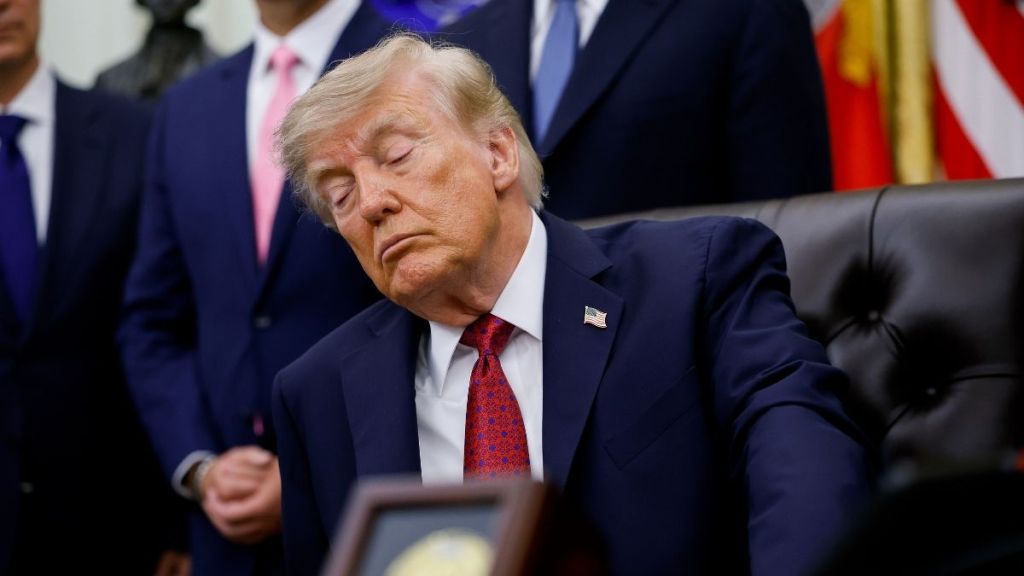Donald Trump Received Stark Warning About Pete Hegseth Over Iran War — Report