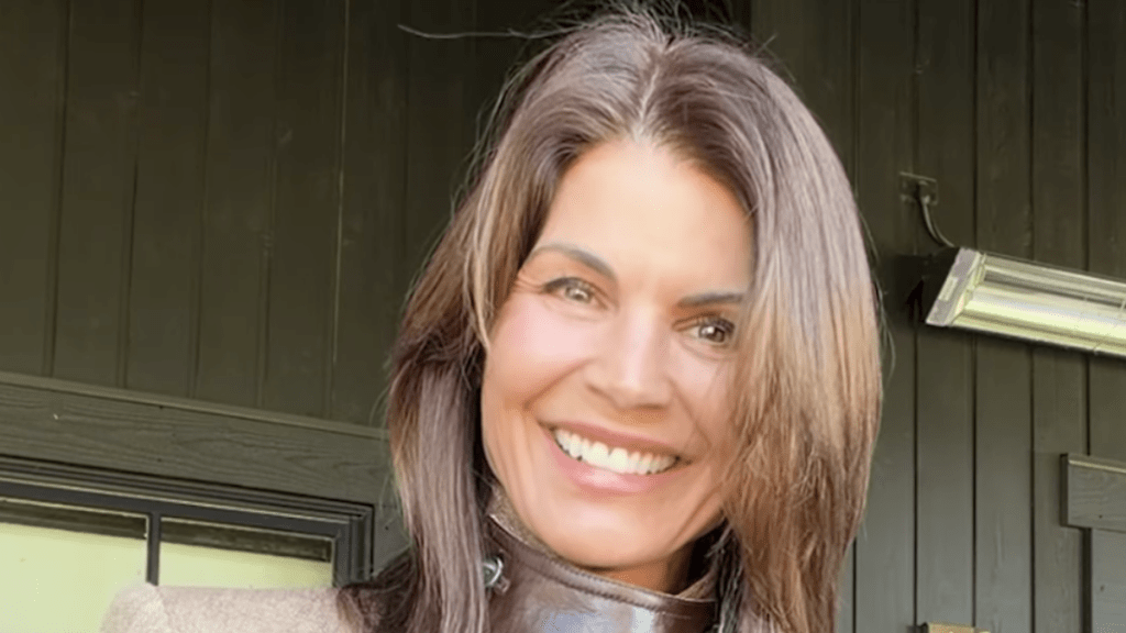 Lori Loughlin Resurfaces on Instagram Years After College Scandal Prison Stint