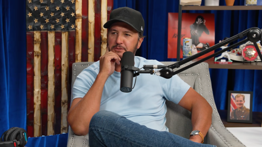 Luke Bryan Explodes at ‘Bunch of Teenagers’ Over AI Rumors: ‘I Would Kill Them’