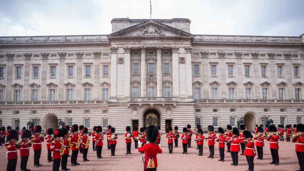 Royal Family’s Palace Security Set for Major Upgrades Amid Major Threat — Report