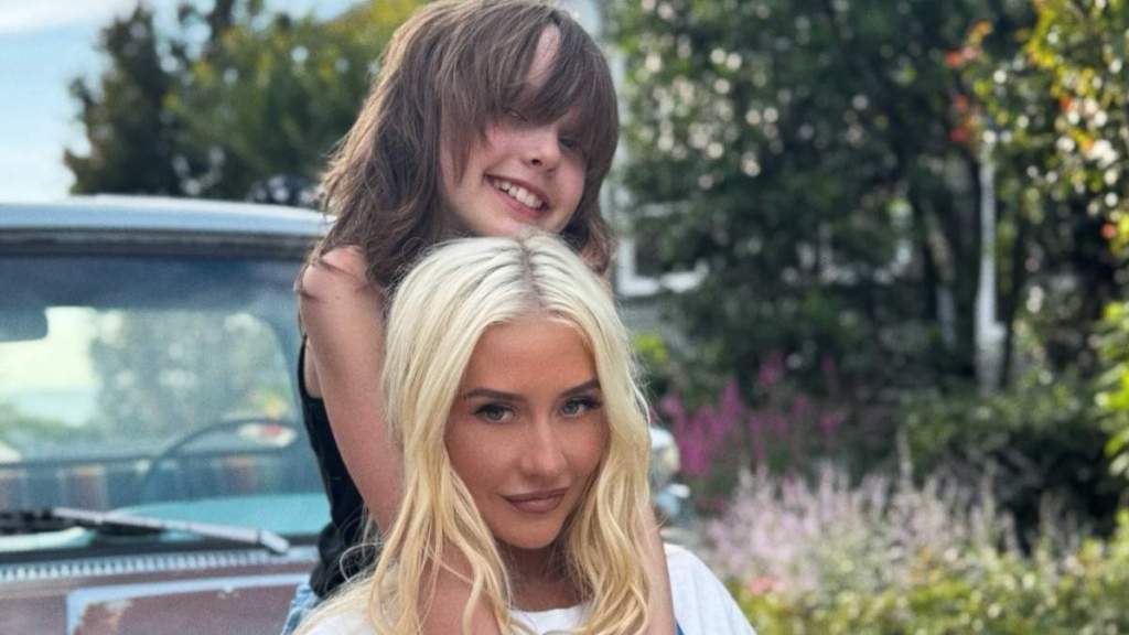 Christina Aguilera & Daughter Bring ‘Summerween’ to Life in Rare Photo