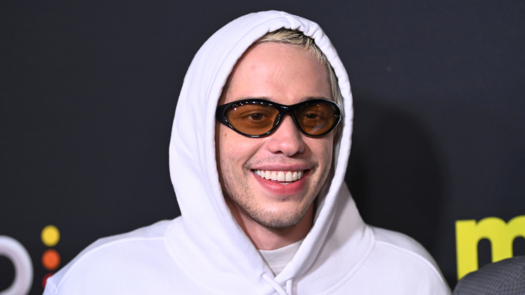 Pete Davidson Donates $20K to Rare Disease Research After Emotional Fan Meeting