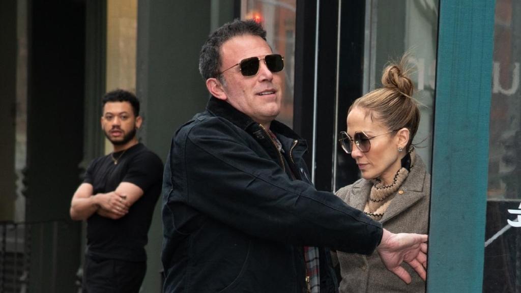 Ben Affleck and Jennifer Lopez are Allegedly Close Again After Divorce — Source