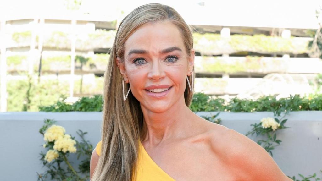 Denise Richards’ Ex Says He Couldn’t Afford Gas Amid $23K Support Fight