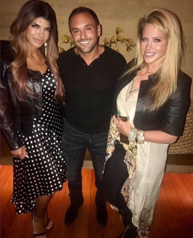 Teresa Giudice & Dina Manzo With A Friend