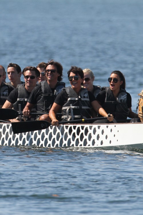 kardashian boat race 2 290912