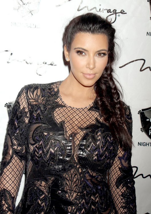 Kim Kardashian Pregnant Kanye West New Years Eve Photos 8