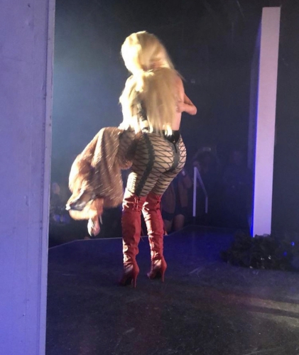 Sonja Getting Carried